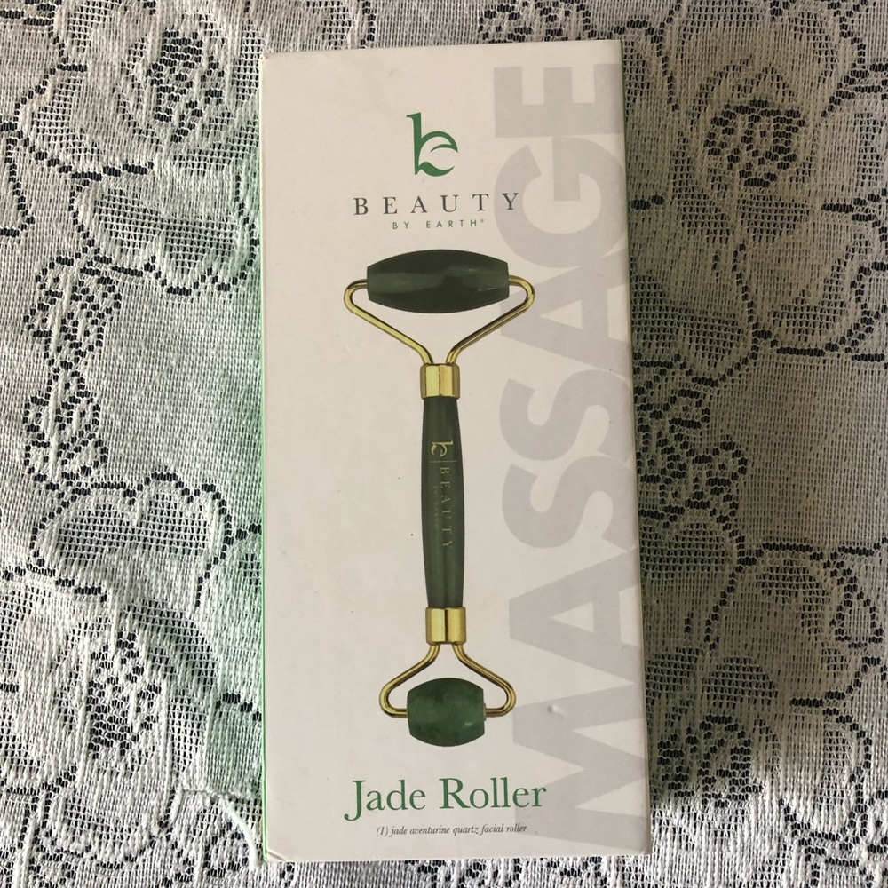 NWOT - Jade roller from Beauty by Earth.